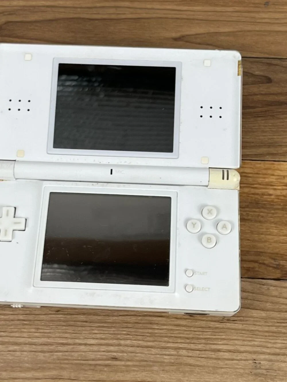 Not Working White Nintendo DS Lite Console only for parts or repair USG-001